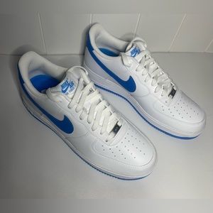Nike White and Blue Sneakers